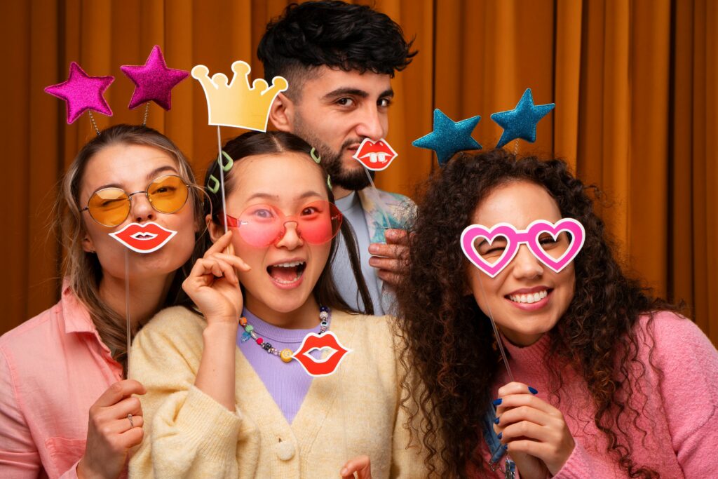 medium-shot-friends-posing-photo-booth (6)